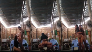 คลิปหลุุดสาวใหญ่แอบเล่นชู้นัดหนุ่มาเย็ดถึงบ้านผัวแอบตั้งกล้องจับเมียเล่นชู้